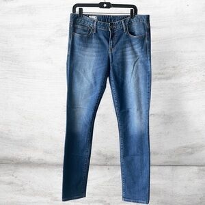 GAP Women's Skinny Jeans in Classic Blue